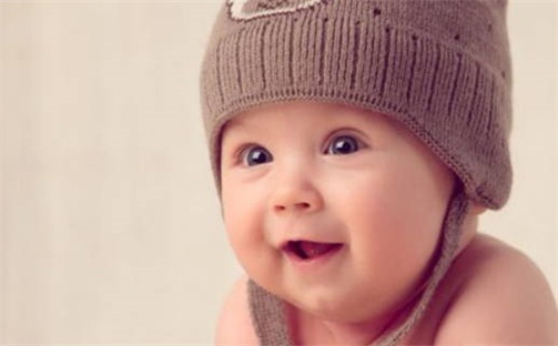 胡姓2026年06月19日出生的女孩子命理分析与起名攻略