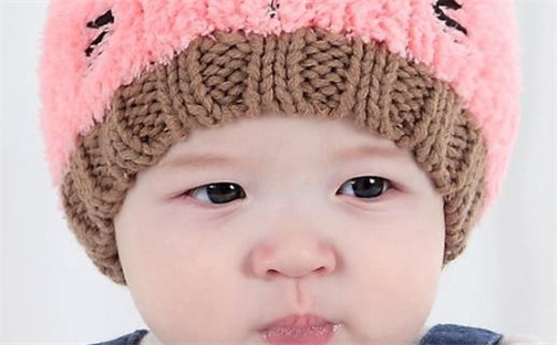 杨姓2026年04月27日出生的女宝宝取名攻略：名字怎么取才吉利？