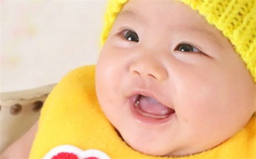 周姓女孩子取名